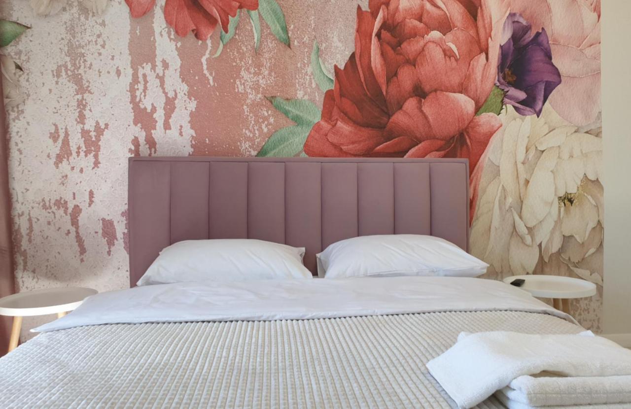 Dream Town Apartaments Біля Залізничного Вокзалу Lutsk Ngoại thất bức ảnh